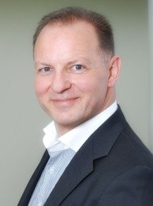 Rainer Ott Schlüsselfeld Pflegeimmobilien Pflegeappartements Vorstand Ott Investment AG Geschäftsführer Rewos GmbH